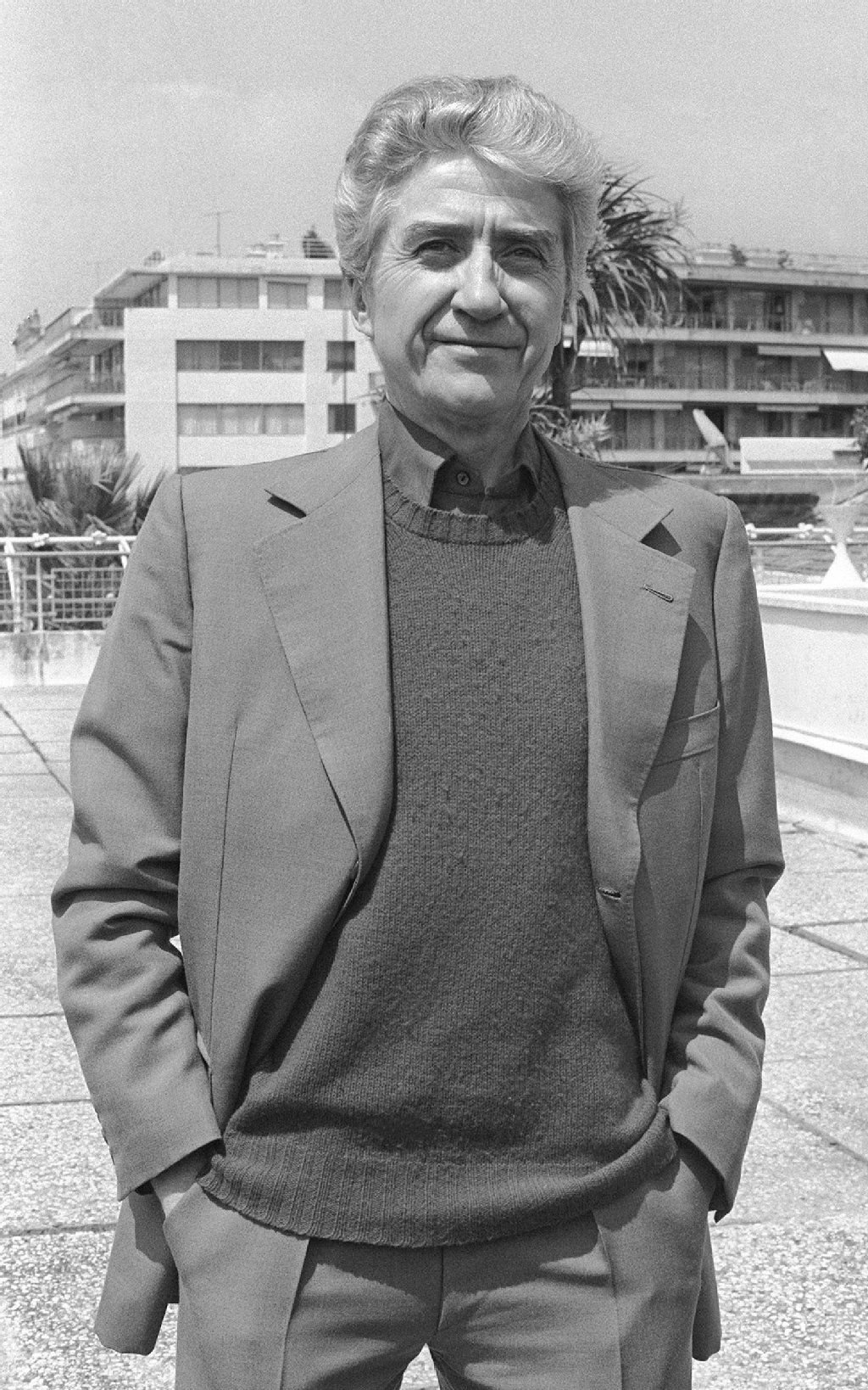 Regisseur Alain Resnais bei den Filmfestspielen in Cannes 1980.