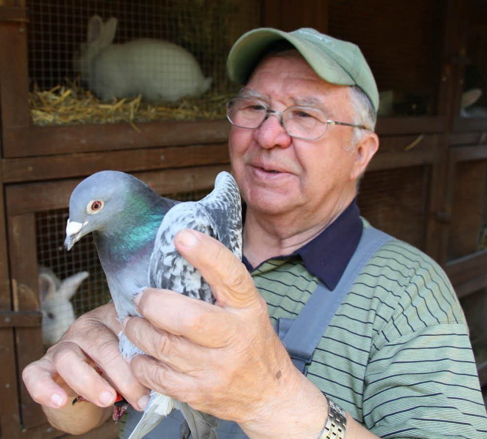 Willi Herzberg mit seiner anhänglichen Freundin.