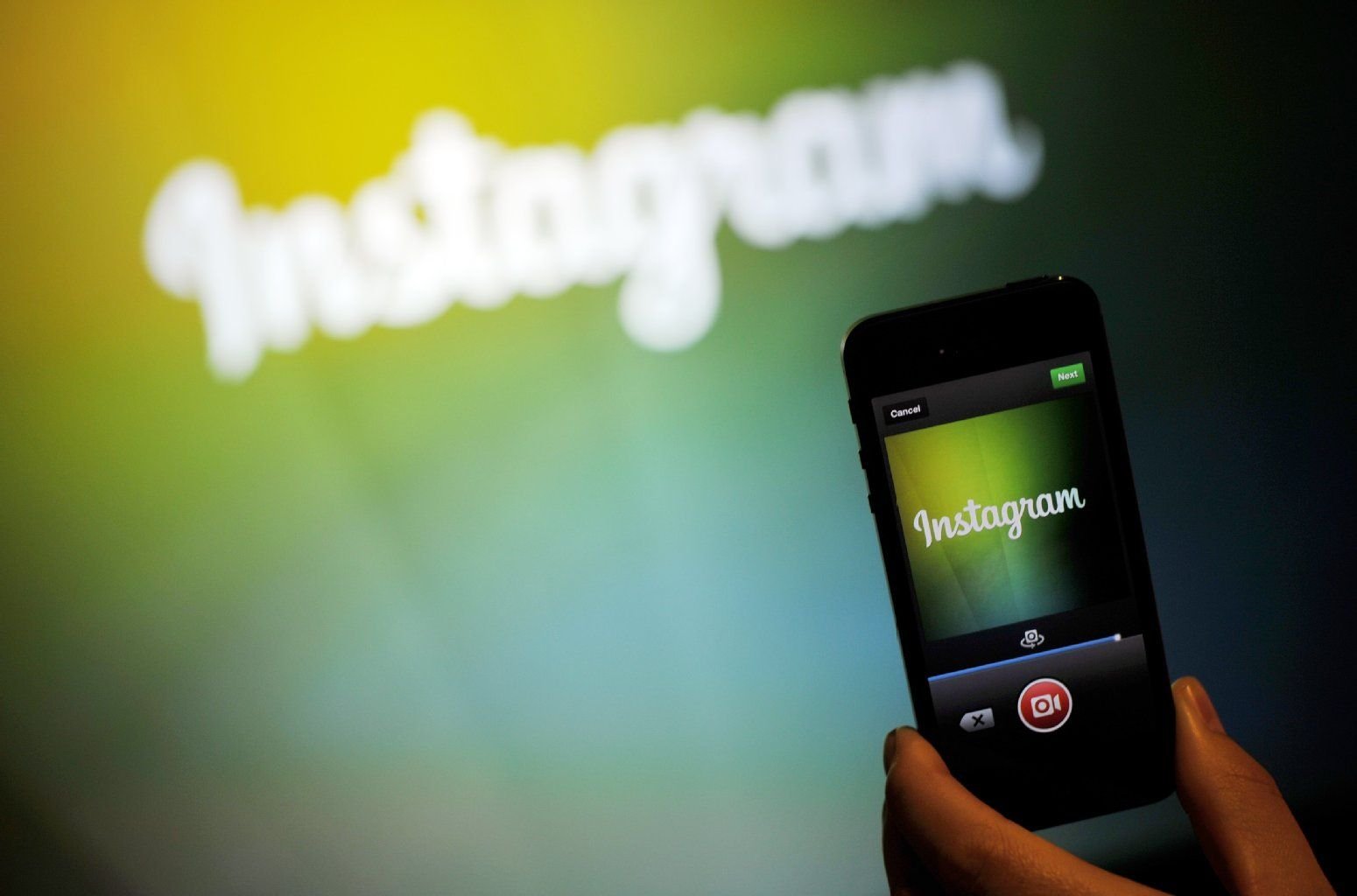 Die Facebook-Tochter Instagram testet erste Werbe-Modelle.