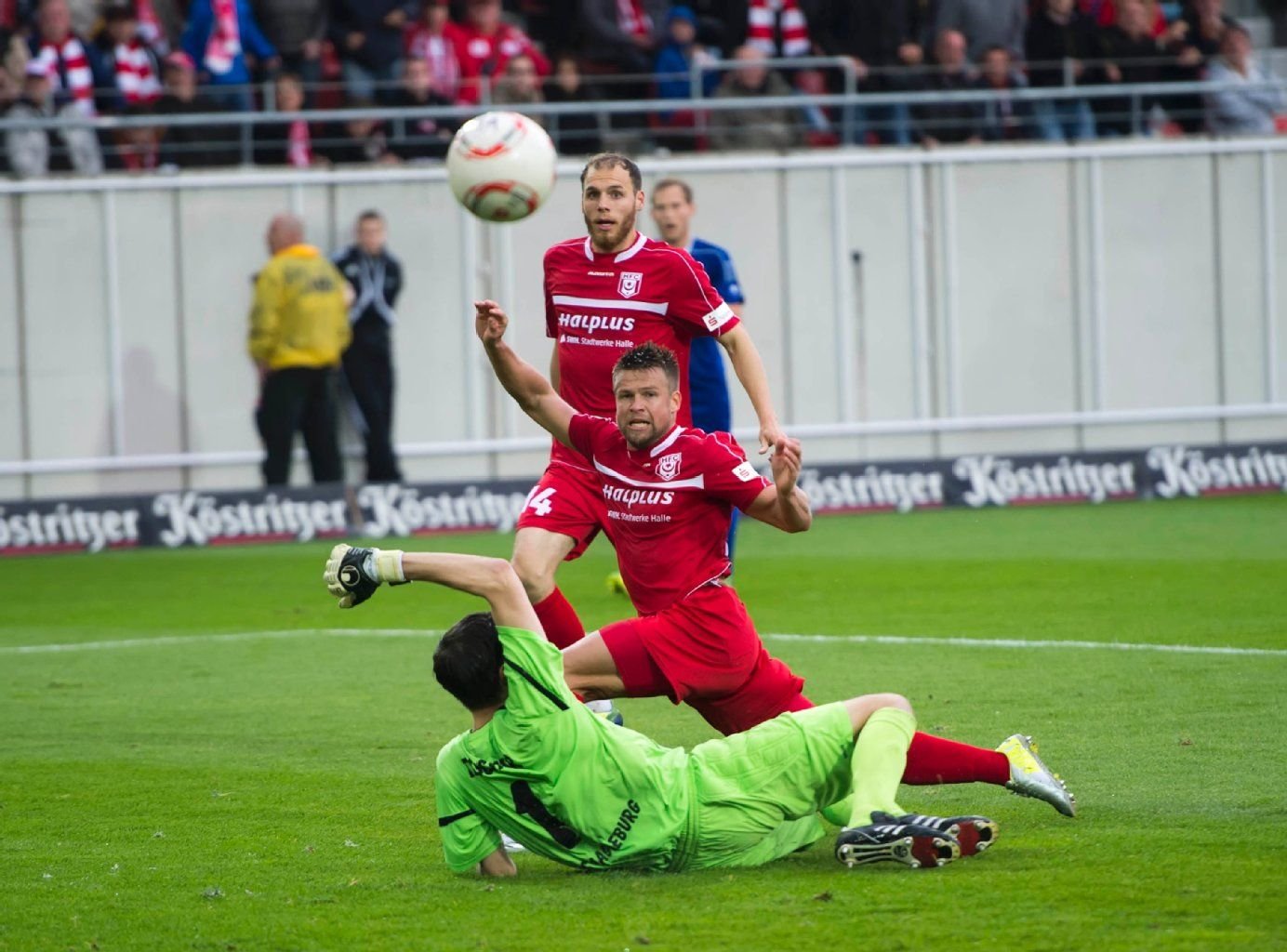 Im letztjährigen Pokalfinale scheiterten Björn Ziegenbein und Timo Furuholm (beide in rot) mehrfach an FCM-Keeper Matthias Tischer.