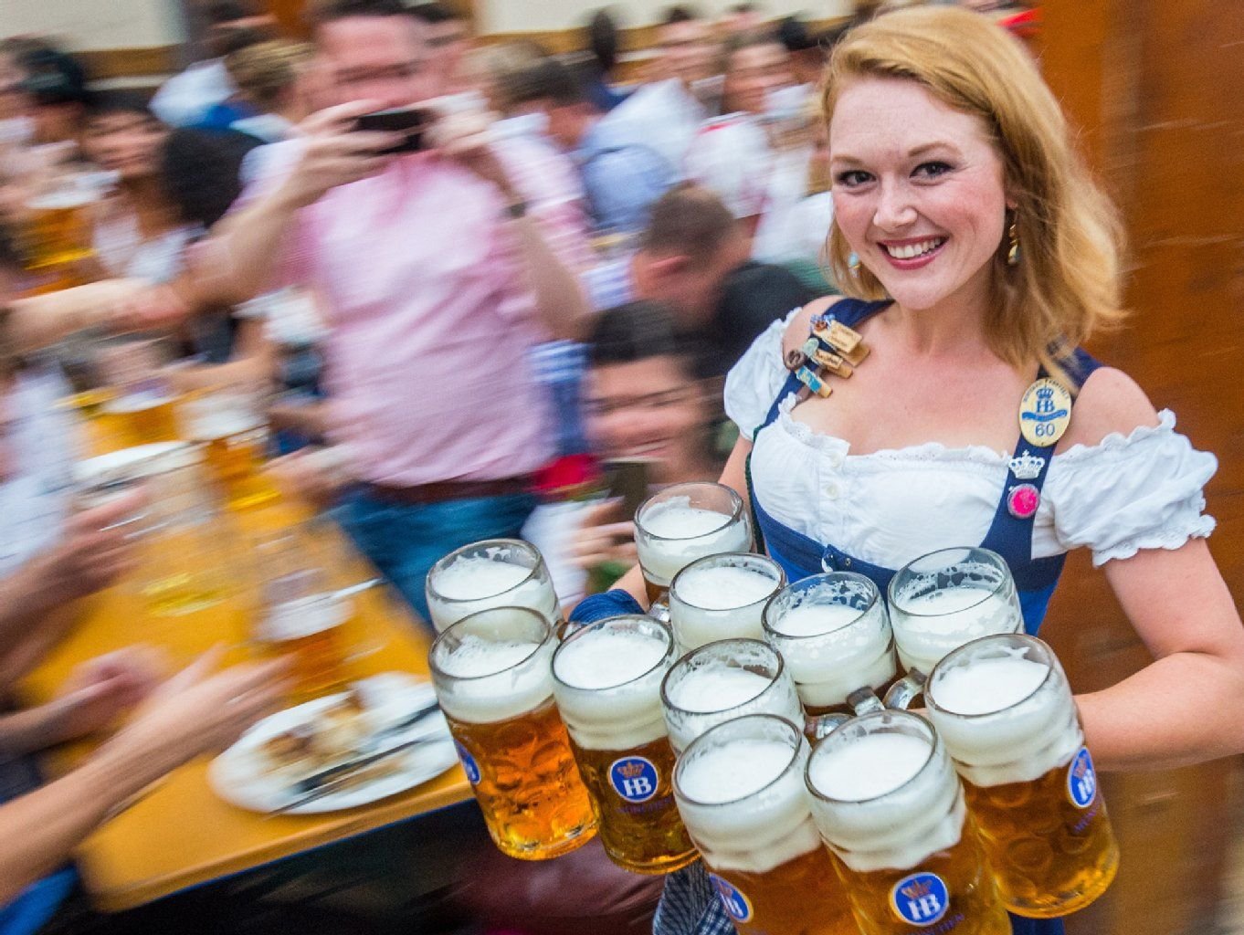 Wie hier auf dem Oktoberfest in München wird auch vielerorts in Mitteldeutschland gefeiert.