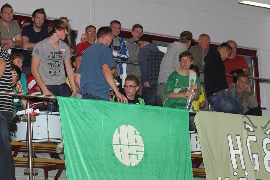 Szene vom 21. Oktober 2012: Enttäuschte Köthener Fans, nachdem die HG 85 mit 21:28 in Bad Blankenburg verloren hatte.