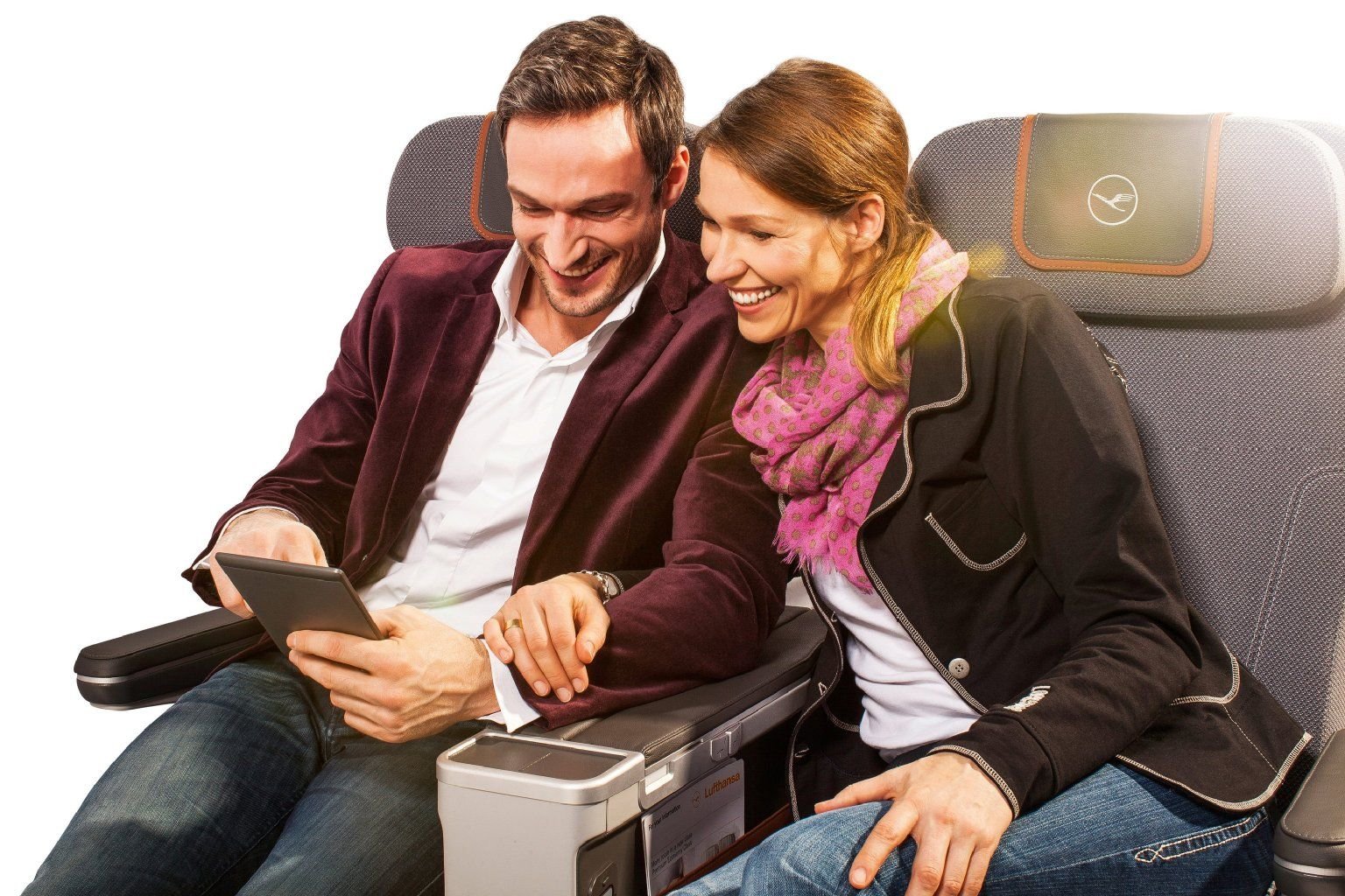 Raus aus der Enge der Economy Class: In der neuen Premium Economy von Lufthansa sollen Gäste unter anderem mehr Beinfreiheit bekommen.