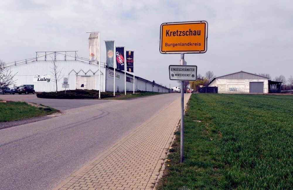 Am Getränkemarkt sollen 40 Meter hohe Getreidesilos entstehen.