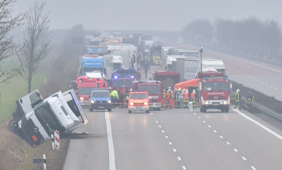 Sperrung nach Unfall auf der A9