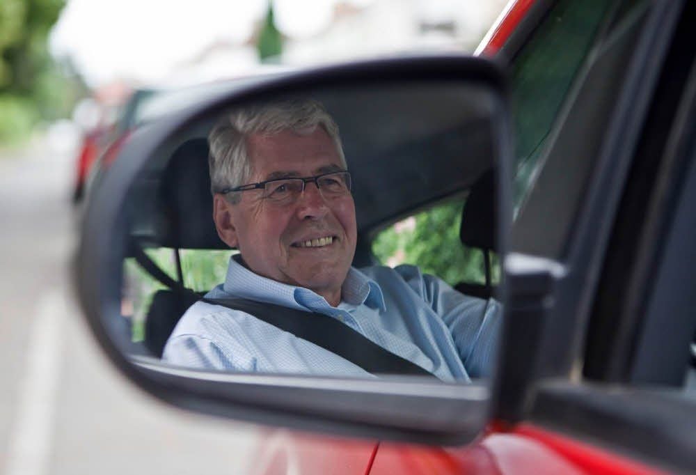 Mobilität im Alter: Mobilität im Alter: Seniorengerechtes Auto muss nicht  altbacken sein
