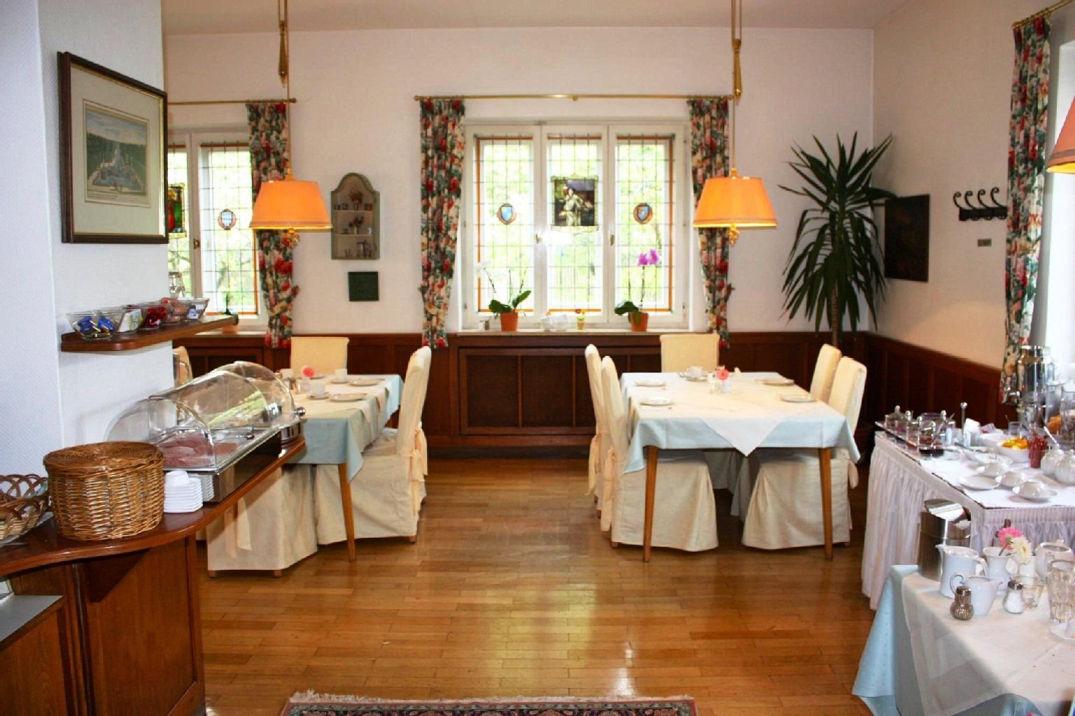 Hotel Laimer Hof, München: Beste Lage