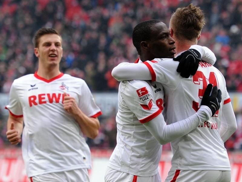 Die Kölns feiern den Gewinn der Herbstmeisterschaft.