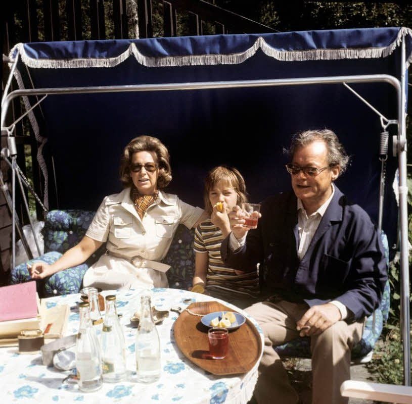 Brandt 1972 mit Ehefrau Rut und Sohn Matthias.