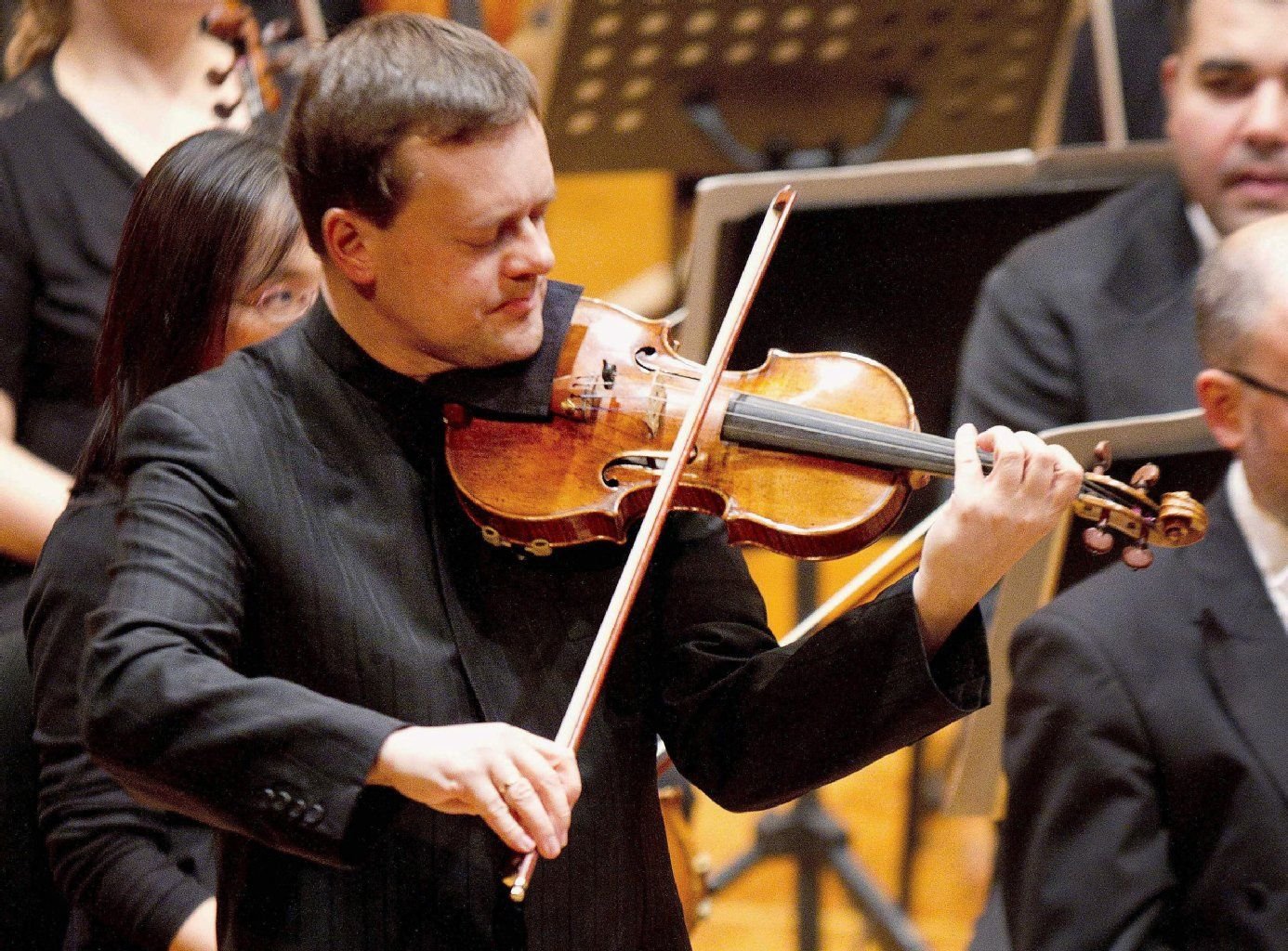 Ein Mann und seine Geige: Frank Peter Zimmermann mit der mittlerweile zurückgegebenen Stradivari