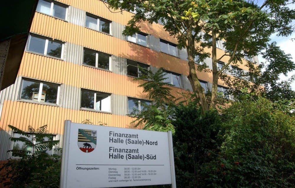 Das Land will die alte Stasi-Zentrale jetzt verkaufen. Für die Scheibe C ist bereits - für einen Euro - ein Abnehmer gefunden.