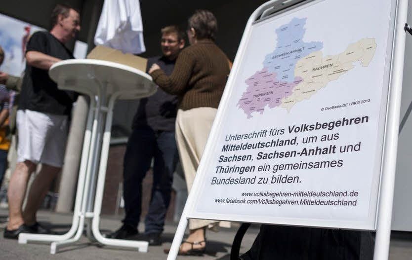 Seit September 2013 hatte Bernward Rothe (SPD) im Raum Halle/Leipzig Unterschriften für eine Länderfusion gesammelt. Nun hat er nach eigenen Angaben genug zusammen.