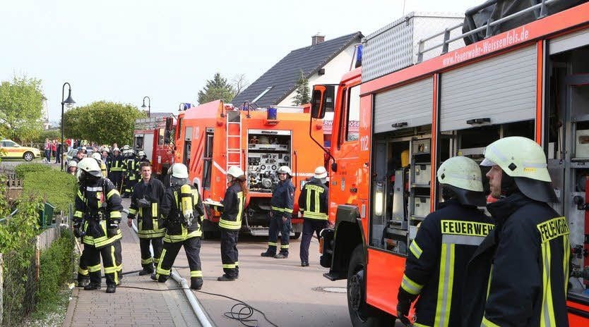 Die Kameraden aus den umliegenden Orten werden herbeigerufen.
