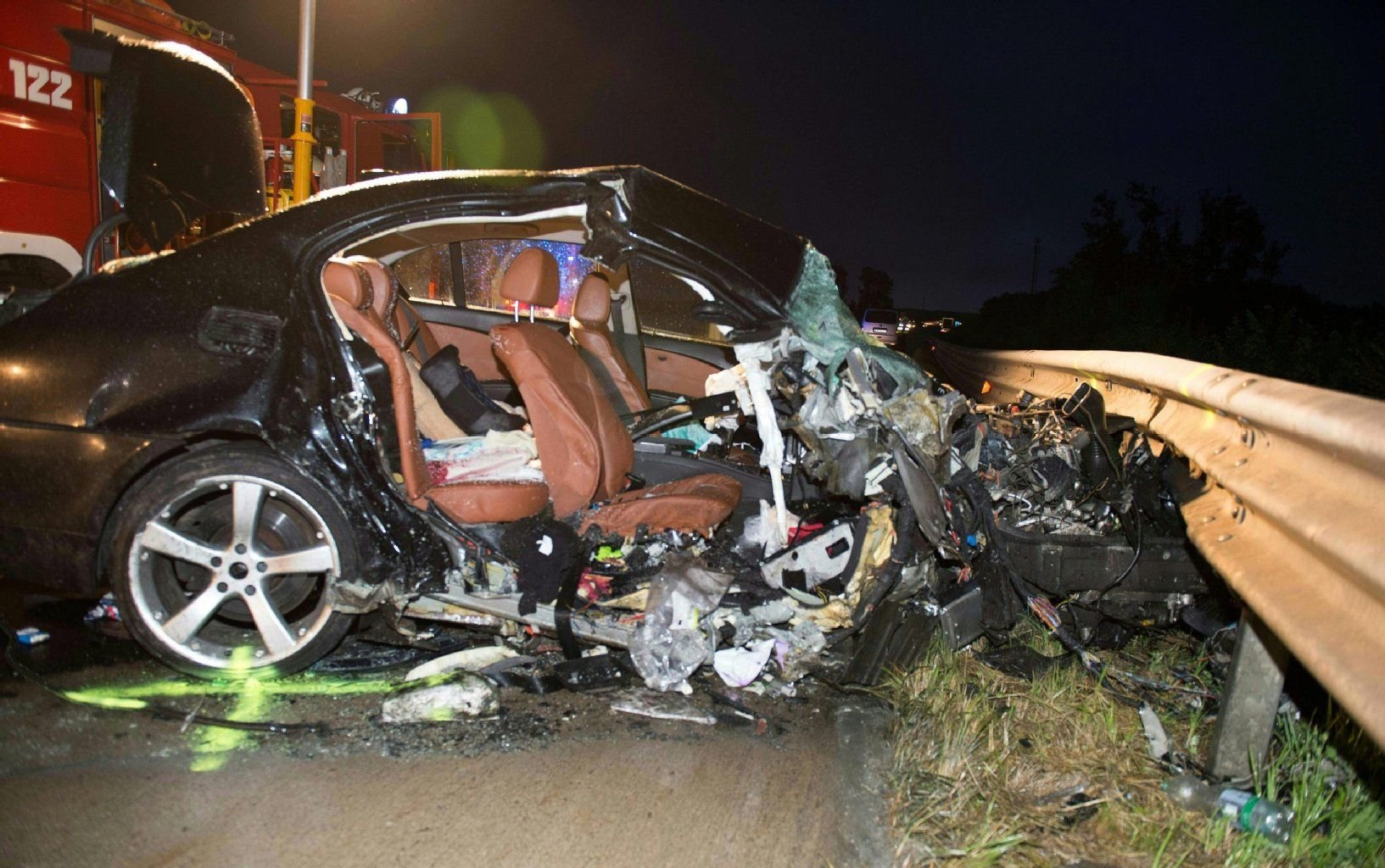 Ein betrunkener Geisterfahrer hat in Österreich einen schweren Unfall verursacht.