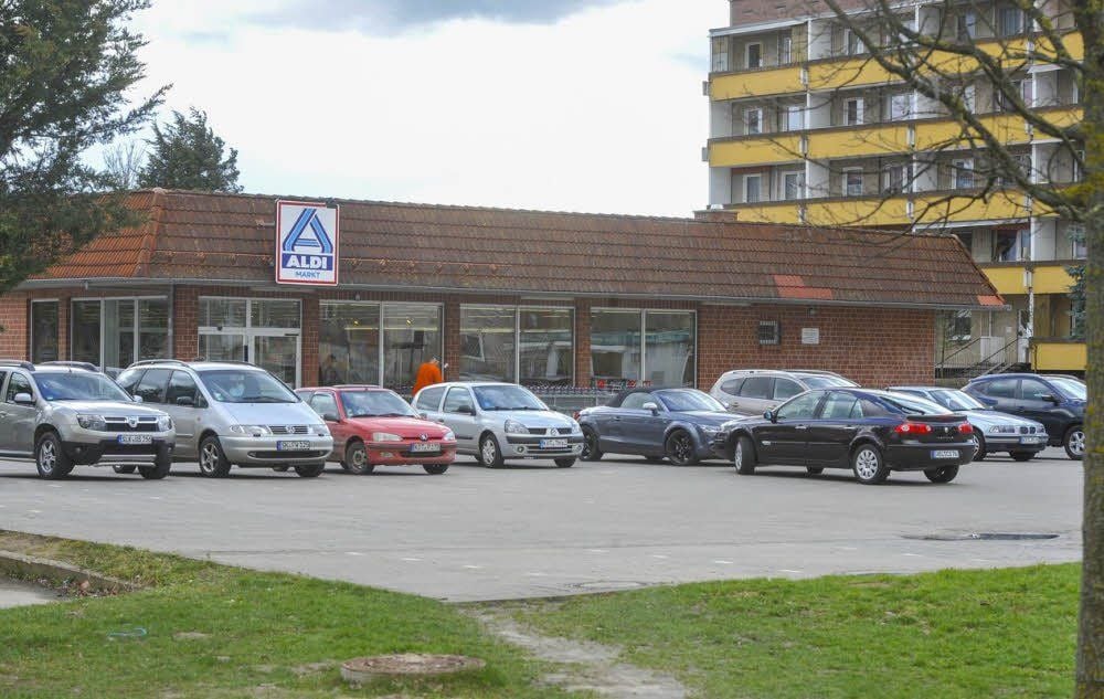 Aldi braucht in der Dessauer Chaussee in Aken mehr Platz.