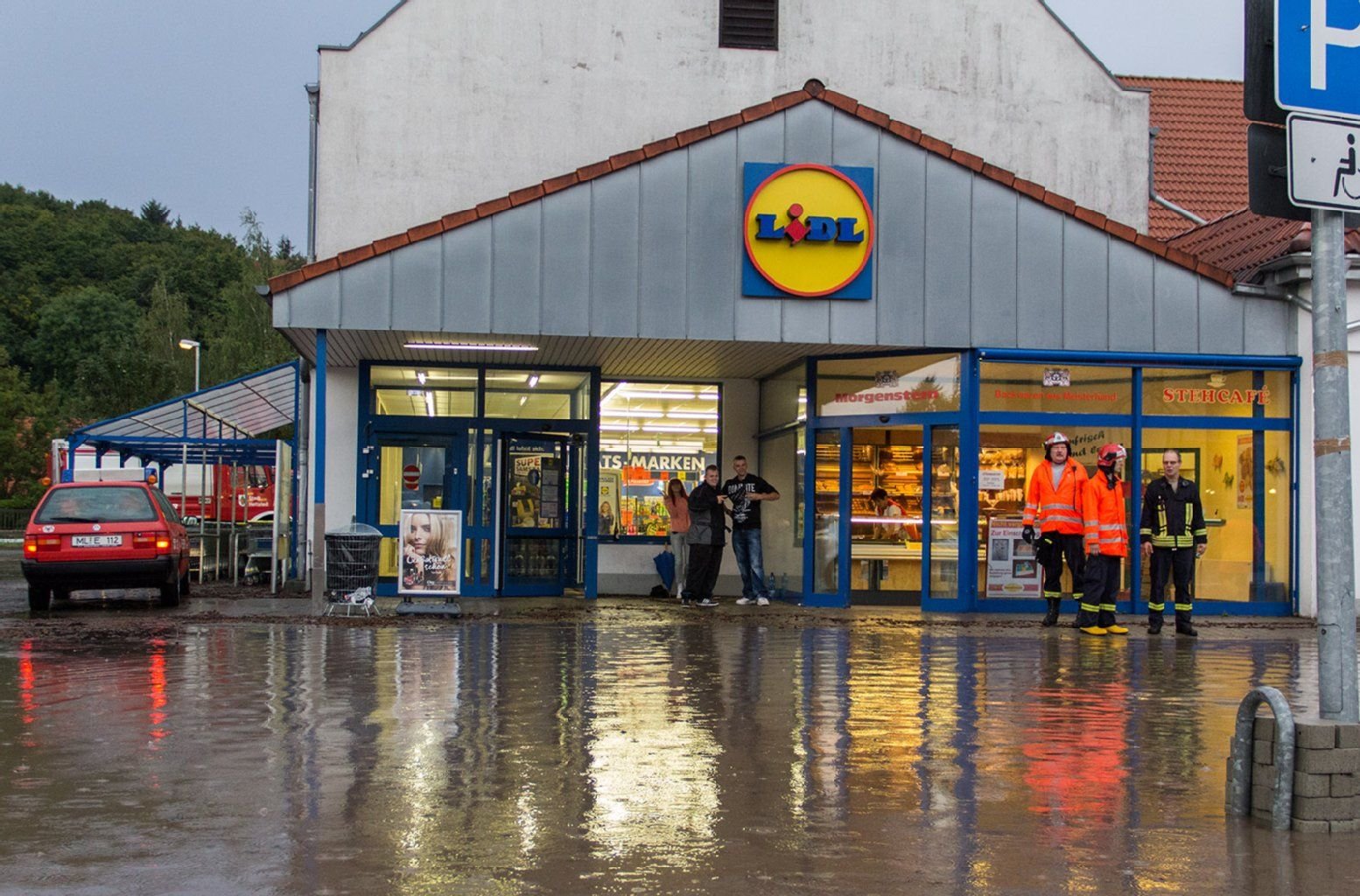In Hettstedt standen Straßen und Keller unter Wasser.
