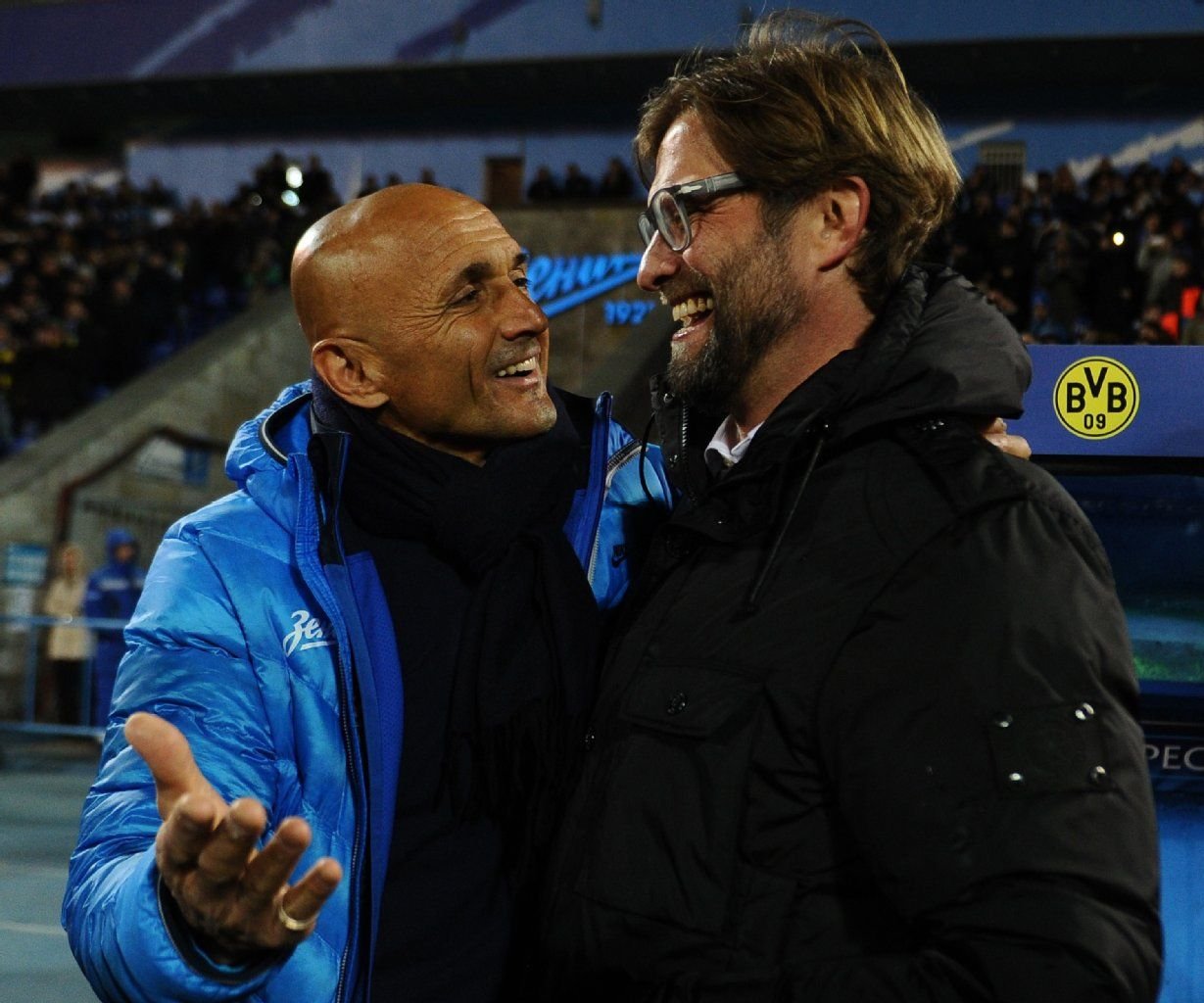 Luciano Spalletti (l.) muss gehen - Jürgen Klopp darf bleiben.