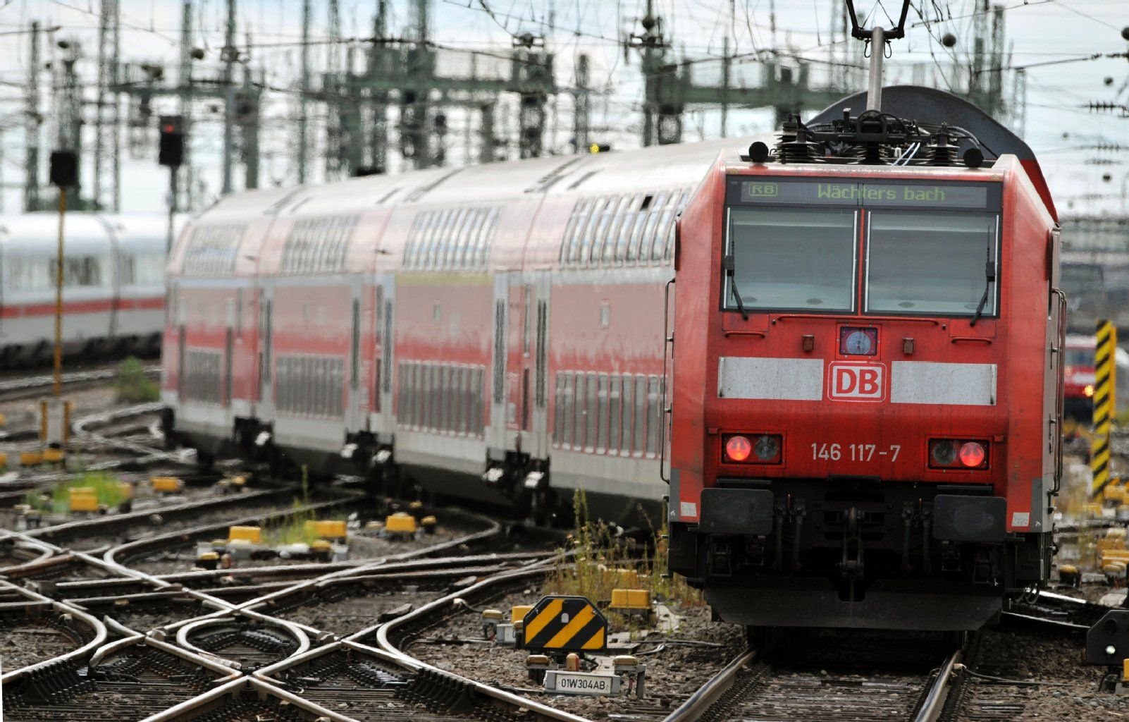 Eine Regionalbahn der Deutschen Bahn