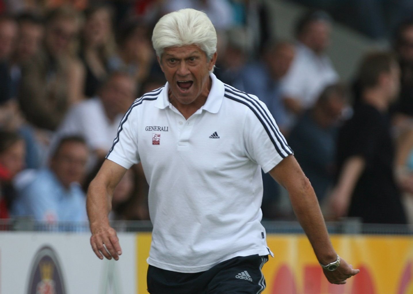 Werner Lorant steht wieder an der Seitenlinie.
