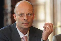 Verließ die Stadtratssitzung vor dem nichtöffentlichen Teil: Bernd Wiegand, Oberbürgermeister.