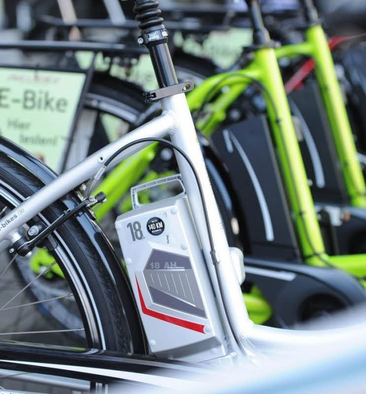 Im Mai nahmen sich die Warentester E-Bikes vor. Dabei fiel die Hälfte der Produkte durch. Die Hersteller wollen das jedoch nicht hinnehmen.