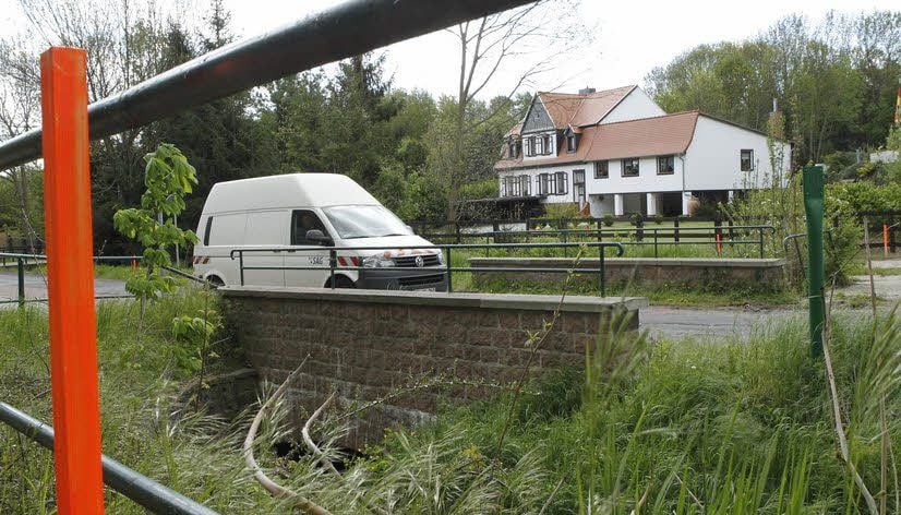 Nun wird es hier kein Durchkommen mehr geben: die Lohbachbrücke.