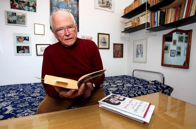 Der Physiker Wolfgang Keller widmet sich historischen Studien.