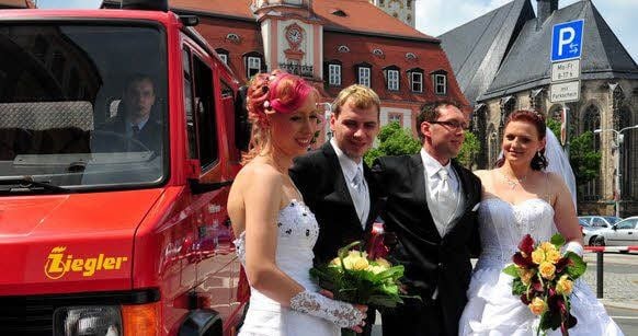 Nach der Trauung: Nicole und Marcel Böhm, Jens und Susanne Kreutz (von links)
