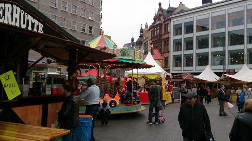 Halle: Halle: Verkaufsoffener Sonntag zum Ostermarkt