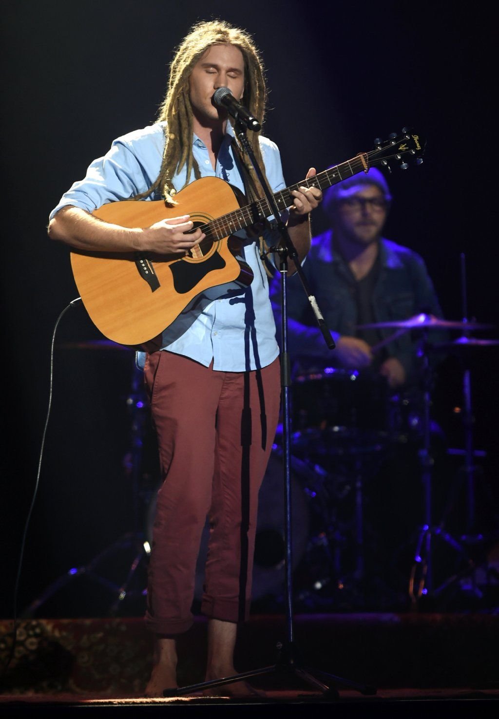 Braucht keine Schuhe zum Singen - Sebastian Hackel aus Sachsen.