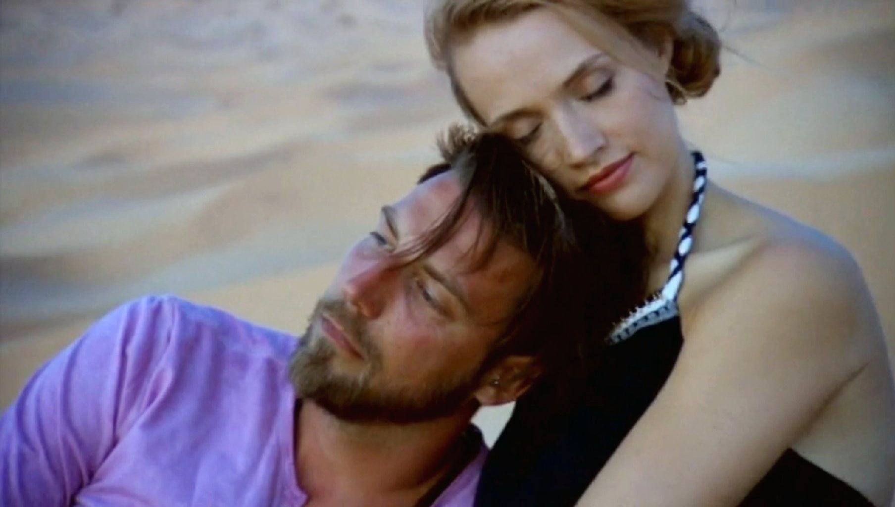 Strand-Kuscheln mit Tommy