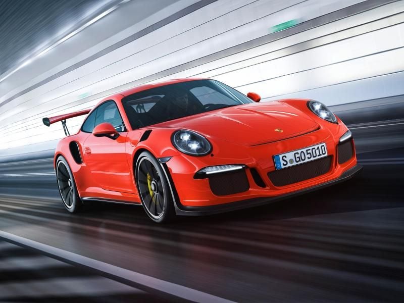 911er extrem: In der Variante GT3-RS arbeitet ein auf vier Liter aufgebohrter Sechszylinder-Saugmotor mit 368 kW/500 PS.