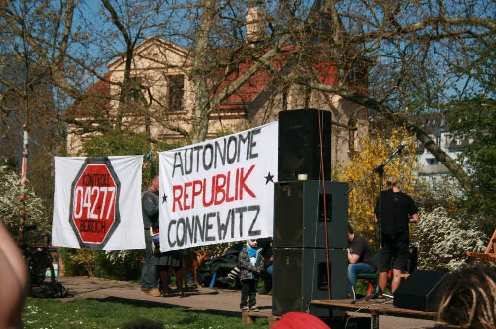 Sehnsucht nach Autonomie: Festbühne in Connewitz