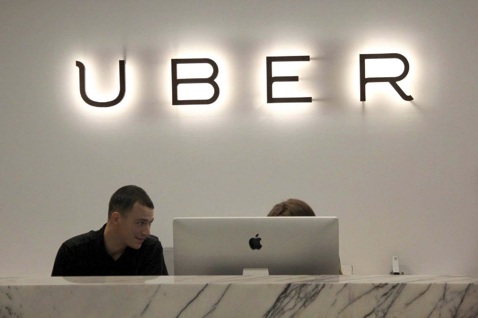Das Logo des Fahrdienst-Vermittlers Uber aus San Francisco. In Deutschland wurde der Dienst bundesweit verboten.