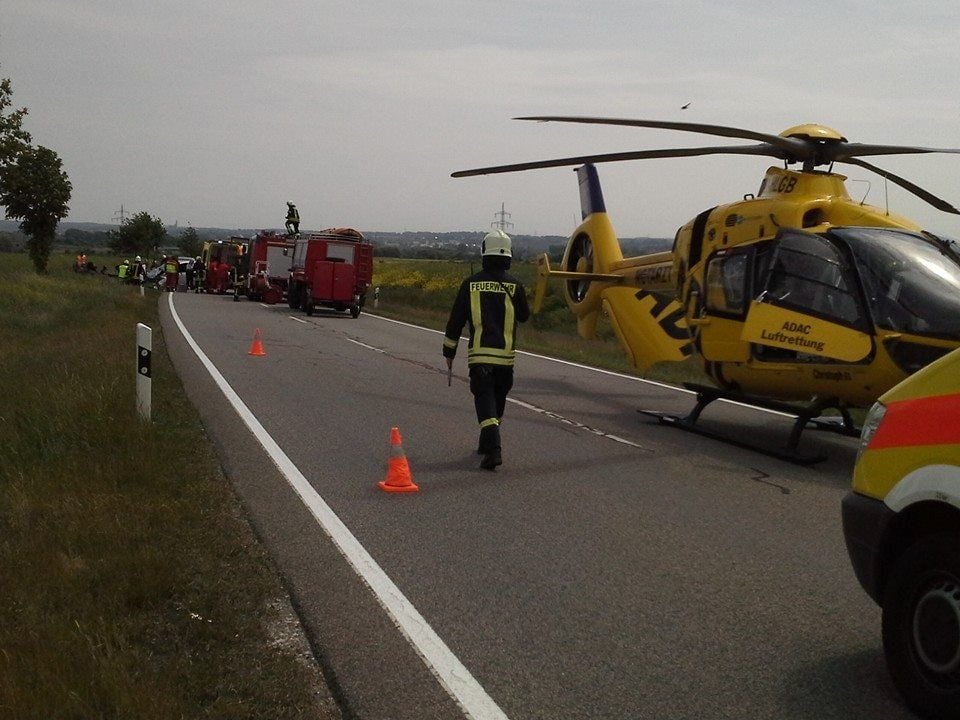 Auf der B2 zwischen Theißen und Bornitz hat sich ein schwerer Unfall ereignet.