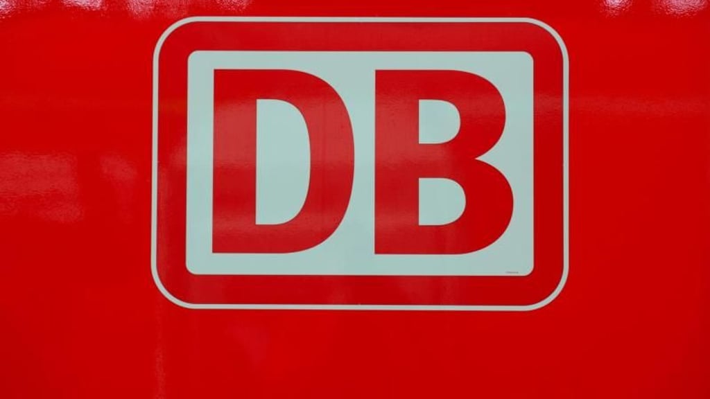 Attack on the Berlin-Magdeburg train: passenger attacks controller