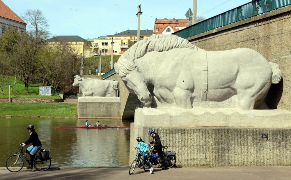 Die Kröllwitzer Brücke entstand nach Thierschs Plänen.