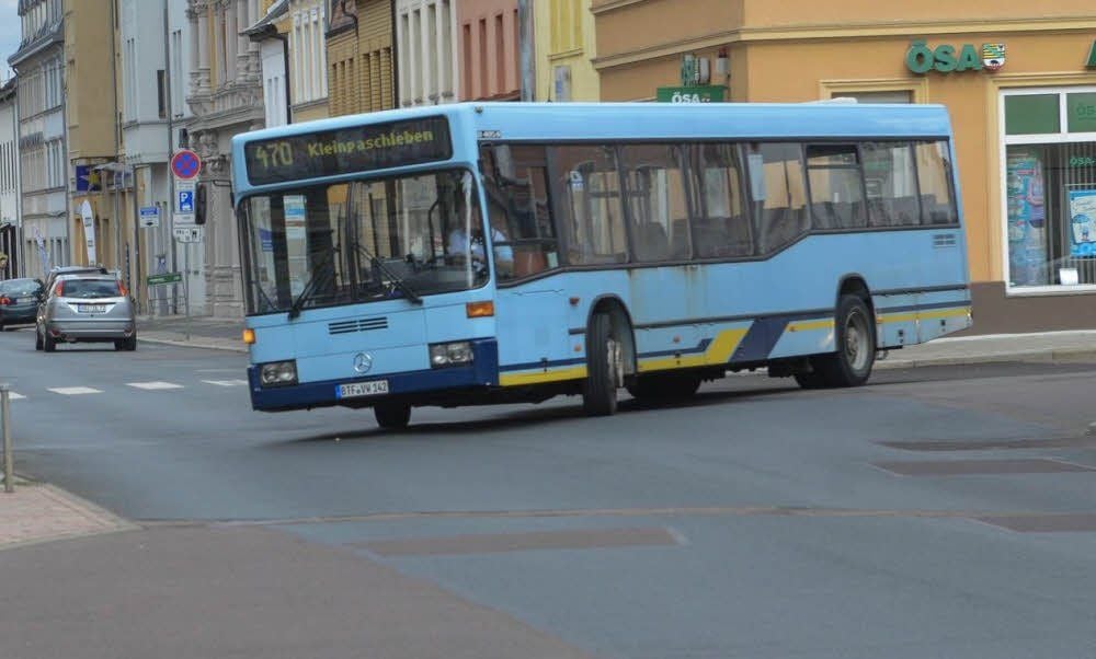 Ein Bus am Bärplatz in Köthen