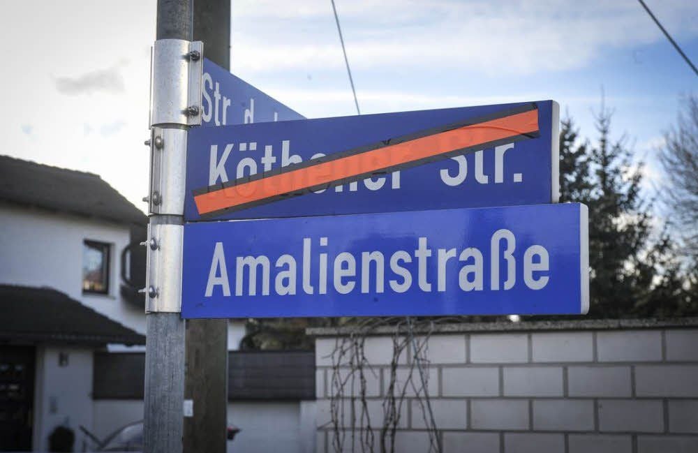 Nur knapp zwei Jahre hielt der Name „Amalienstraße“. Nun soll daraus die „Maxdorfer Allee“ werden.