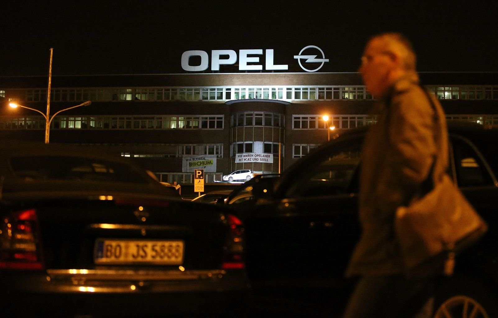 Im Bochumer Opel-Werk wurde in der Nacht zum Freitag das letzte Auto gebaut.