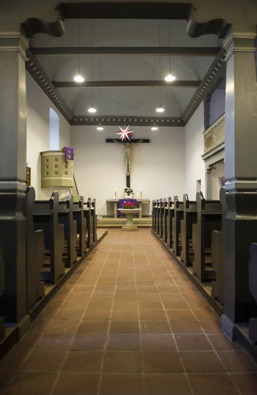 Blick in die spätromanische St. Briccius-Kirche in Trotha