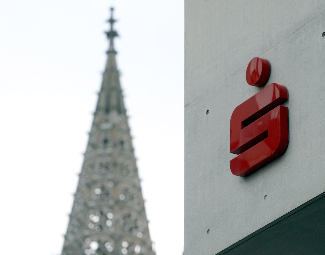 Wollte teure Verträge kündigen: Die Sparkasse Ulm.