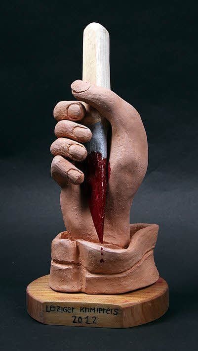 Die Trophäe des Leipziger Krimipreises