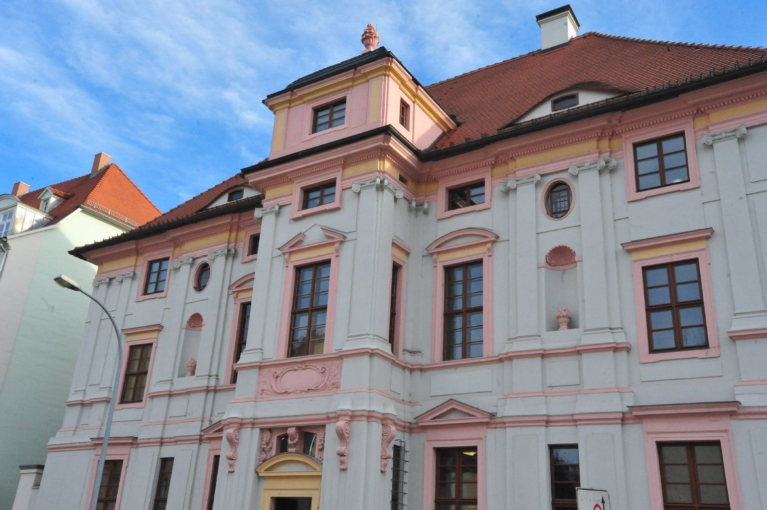 Im Weißenfelser Fürstenhaus ist das Standesamt ansässig.