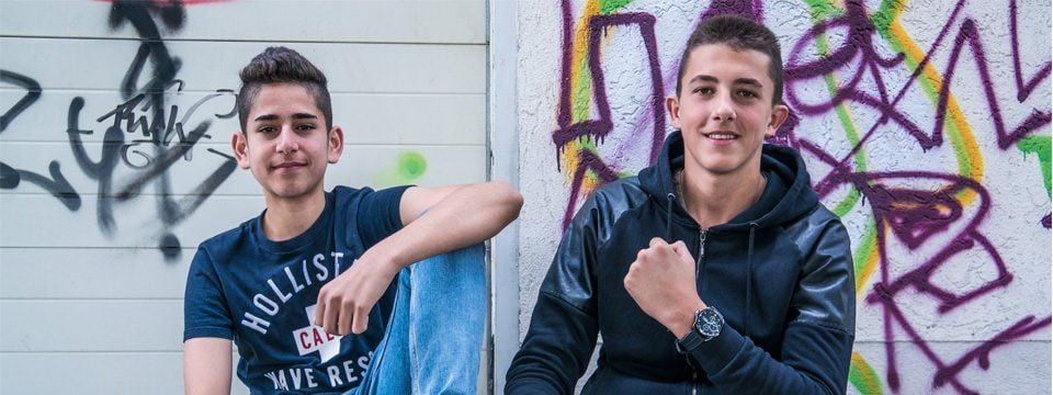 Die Nachwuchsrapper Kamyar Koohestani (links) und Dzeko Salkovic widersprechen den kontroversen Thesen von Thilo Sarrazin.
