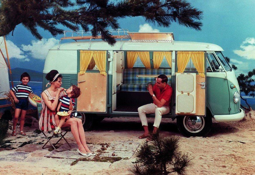 War so und bleibt so: Wenn der Job sicher und genug Geld da ist, fahren die Deutschen in den Urlaub.