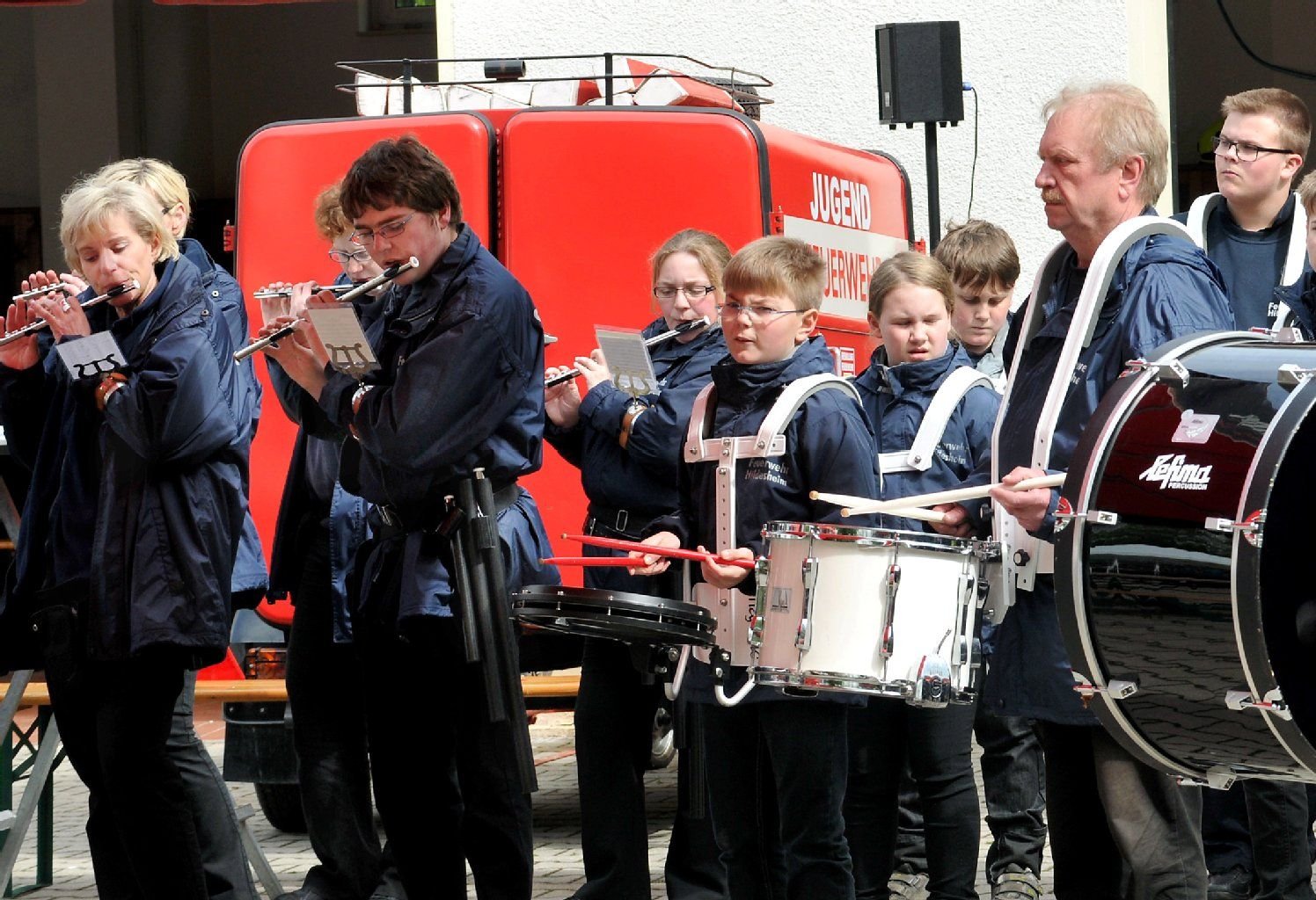 Feuerwehren aus der Verbandsgemeinde Droyßiger-Zeitzer Forst nahmen daran teil, aber auch die Feuerwehr Itzum, mit der Wetterzeube eine Partnerschaft unterhält.