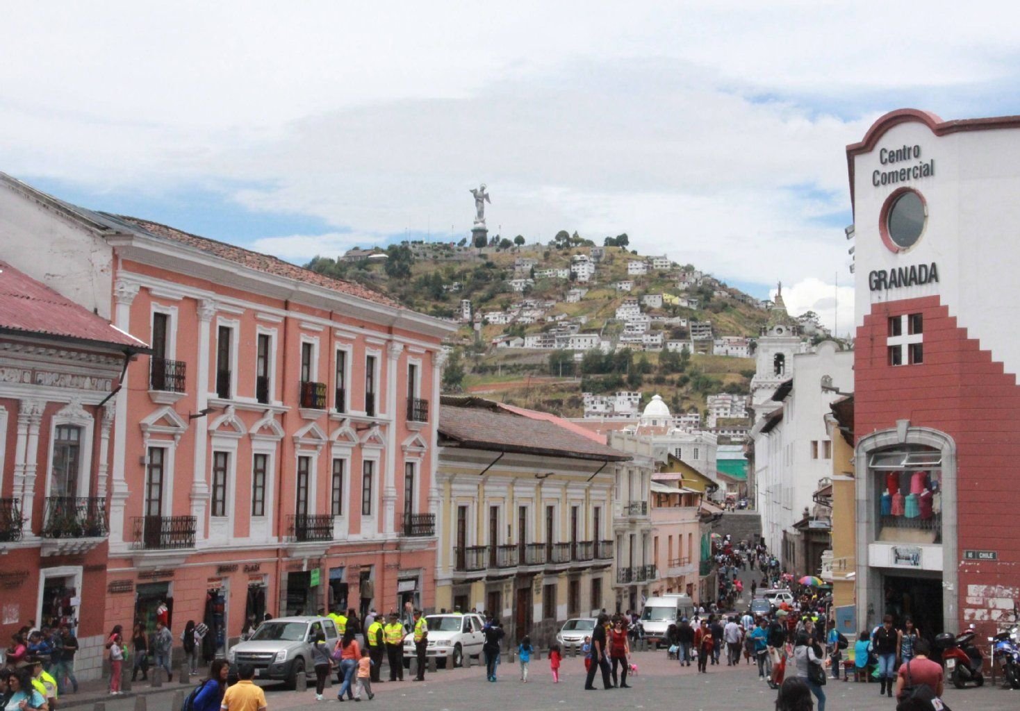 Altstadt von Quito, Hauptstadt Ecuadors. Die Stadt liegt auf 2850 Metern Höhe.