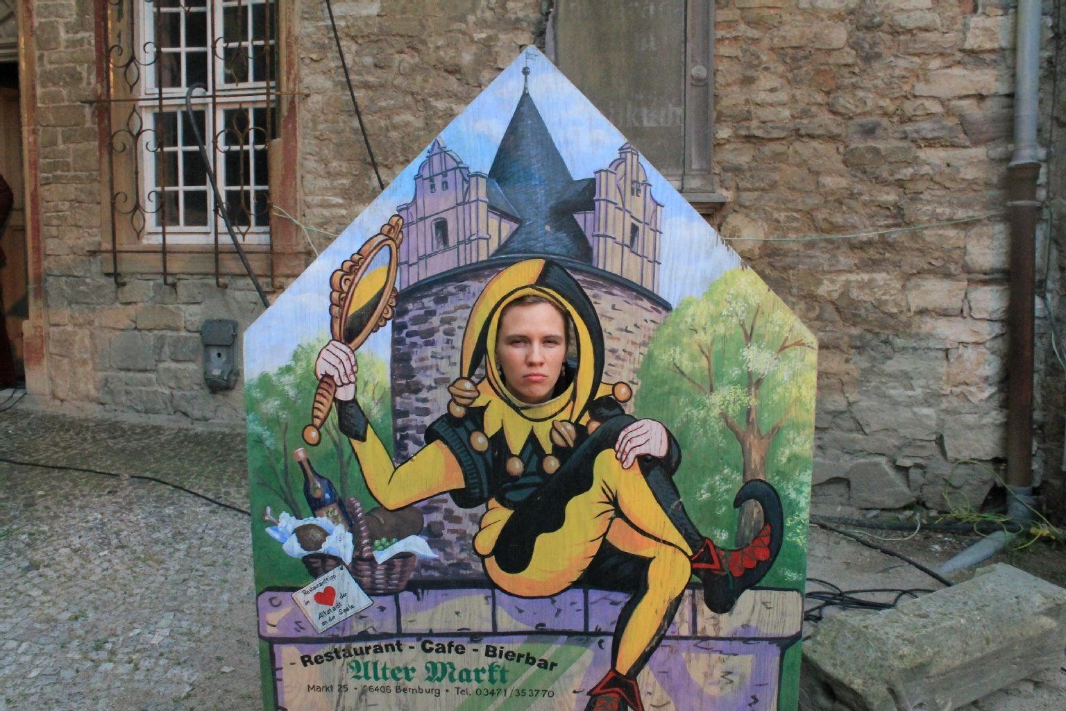 Annika Gilewski hat das Walpurgisfest auf dem Bernburger Schloss besucht.