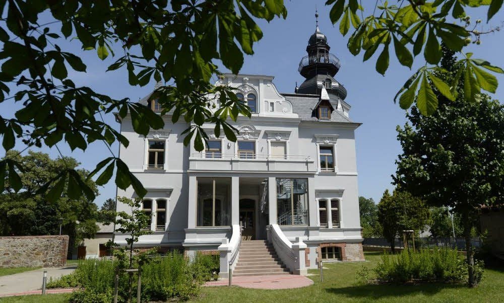 Ums Kinder-Paradies ist ein Streit ausgebrochen. Die Villa wurde mit viel Aufwand saniert.